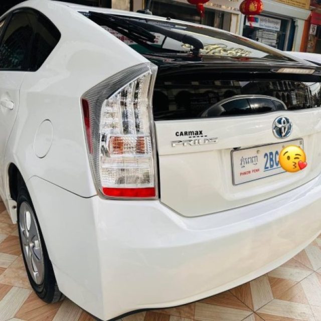 Toyota Prius 2011 option 4 no solar