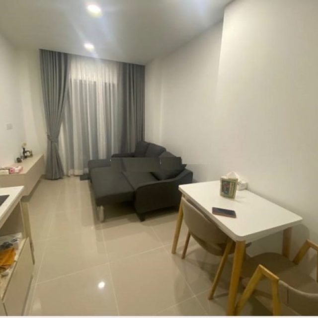 Condo for rent at Park Land Tk
