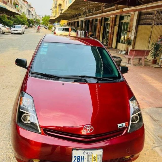 🚘 ឡានលក់ Toyota Prius 05 full option PP.2BH ក្